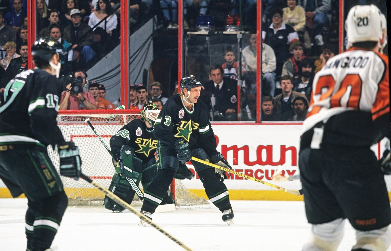 1993'te Minnesota hokeyi için korkunç bir söylenti gerçeğe dönüştü: Minnesota Wild