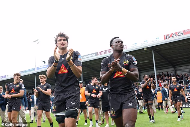 Exeter, Saracens'i 32-12 mağlup ederek play-off'ların sonuncusu oldu.