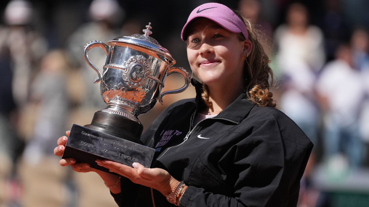 Andreeva Fransa Açık'ı kazanarak ilk Grand Slam şampiyonluğunu elde etti