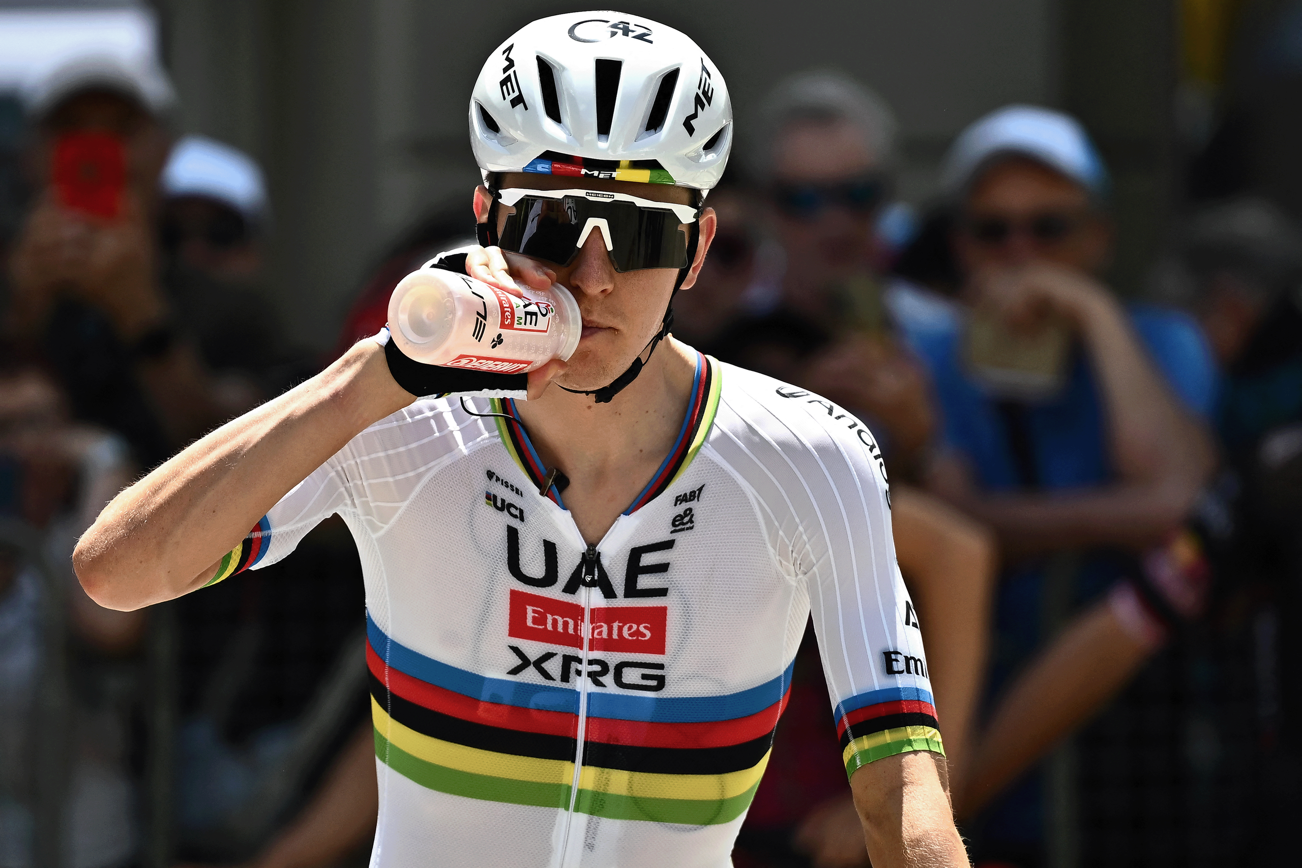 BAE'den Matksen, "Bir bisikletçide bir veya iki kilo için çok fazla durmamalıyız" – Tour de France öncesinde Tadej Pogacar için kilo endişesi yok, diyor