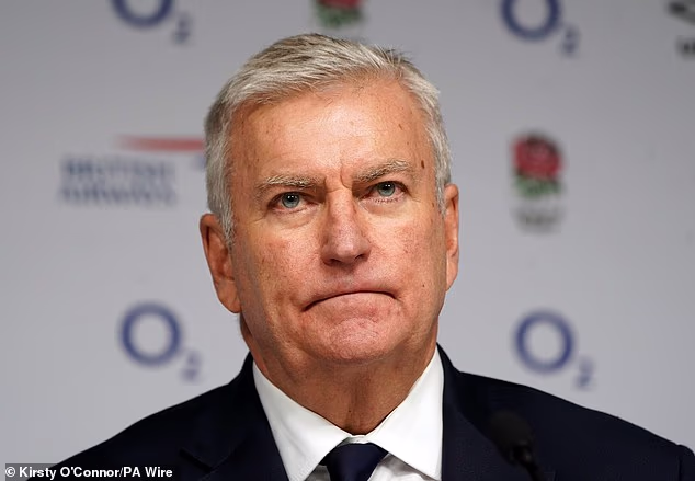 RFU CEO'su Bill Sweeney'nin (resimde) Andy Farrell'la bile konuşmadığını itiraf etmesi hayret verici.