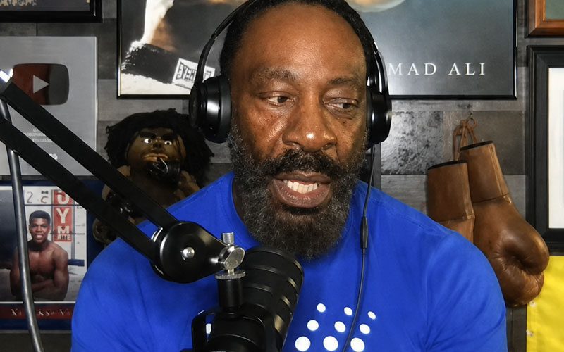 Booker T, güreşteki yenilgilerin kendisini neden hiç rahatsız etmediğini açıklıyor