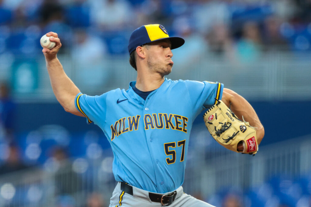 Brewers, Coleman Crowe'u fleksör gerginliği nedeniyle 15 gün boyunca IL'ye yerleştirdi