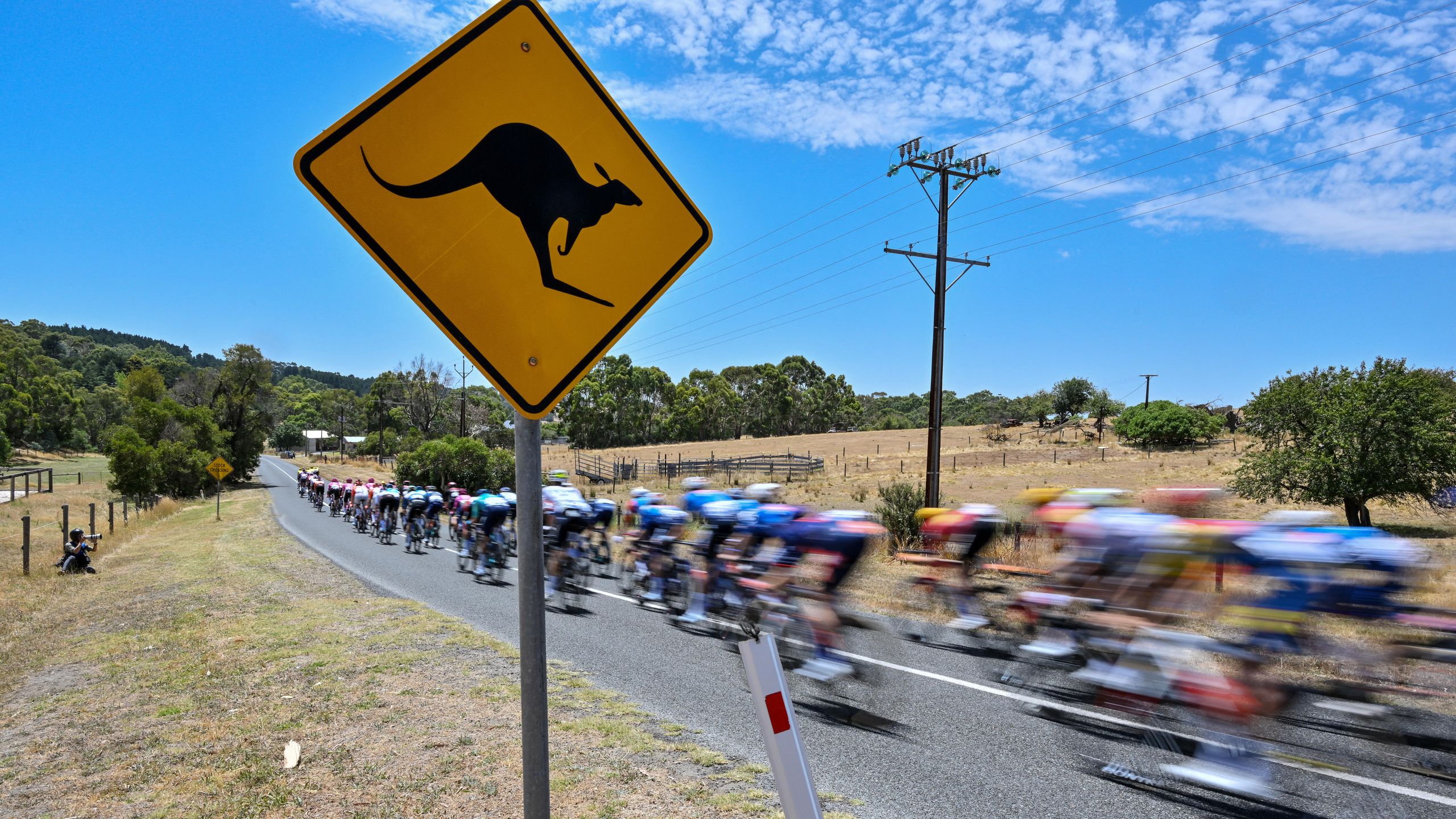 "Erkekler ve kadınlar etap yarışlarını aynı gün ve aynı parkurda düzenlemek heyecan verici yeni bir ufuk" - Tour Down Under 2027 için tarihi bir değişiklik yapıyor