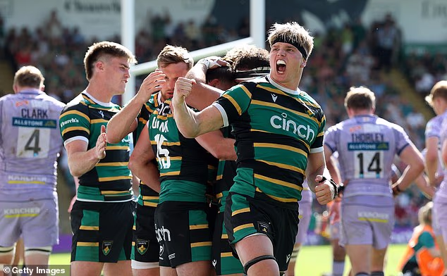 Northampton Saints evinde play-off garantiledi ancak PREM Rugby fikstürünün son turu öncesinde pek çok entrika var