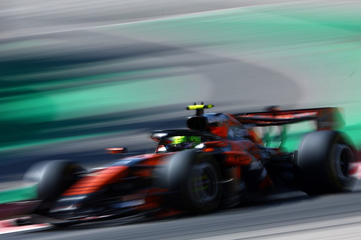F1 Barselona GP: Norris, Russell'ın 2. FP'sini 0,009 saniye farkla geçti