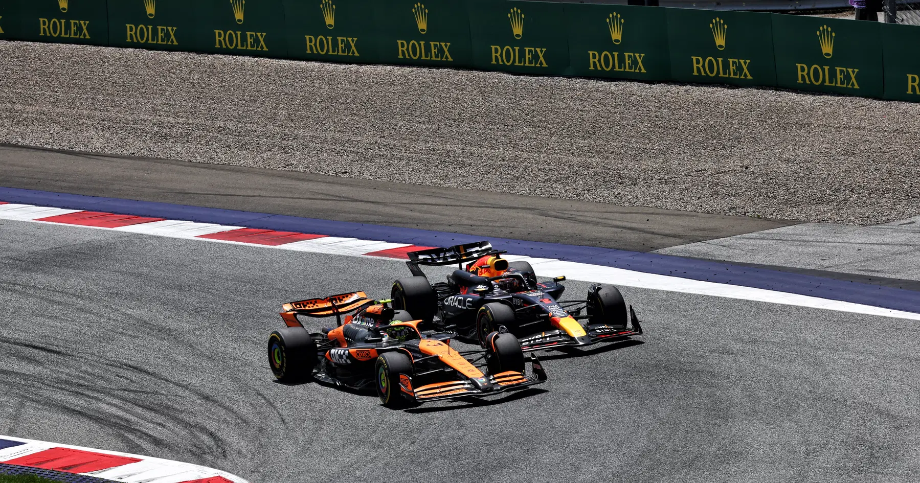 F1 şampiyonluk mücadelesi kızışırken Max Verstappen ve Lando Norris çatıştı: 'Aptal ve adaletsiz'
