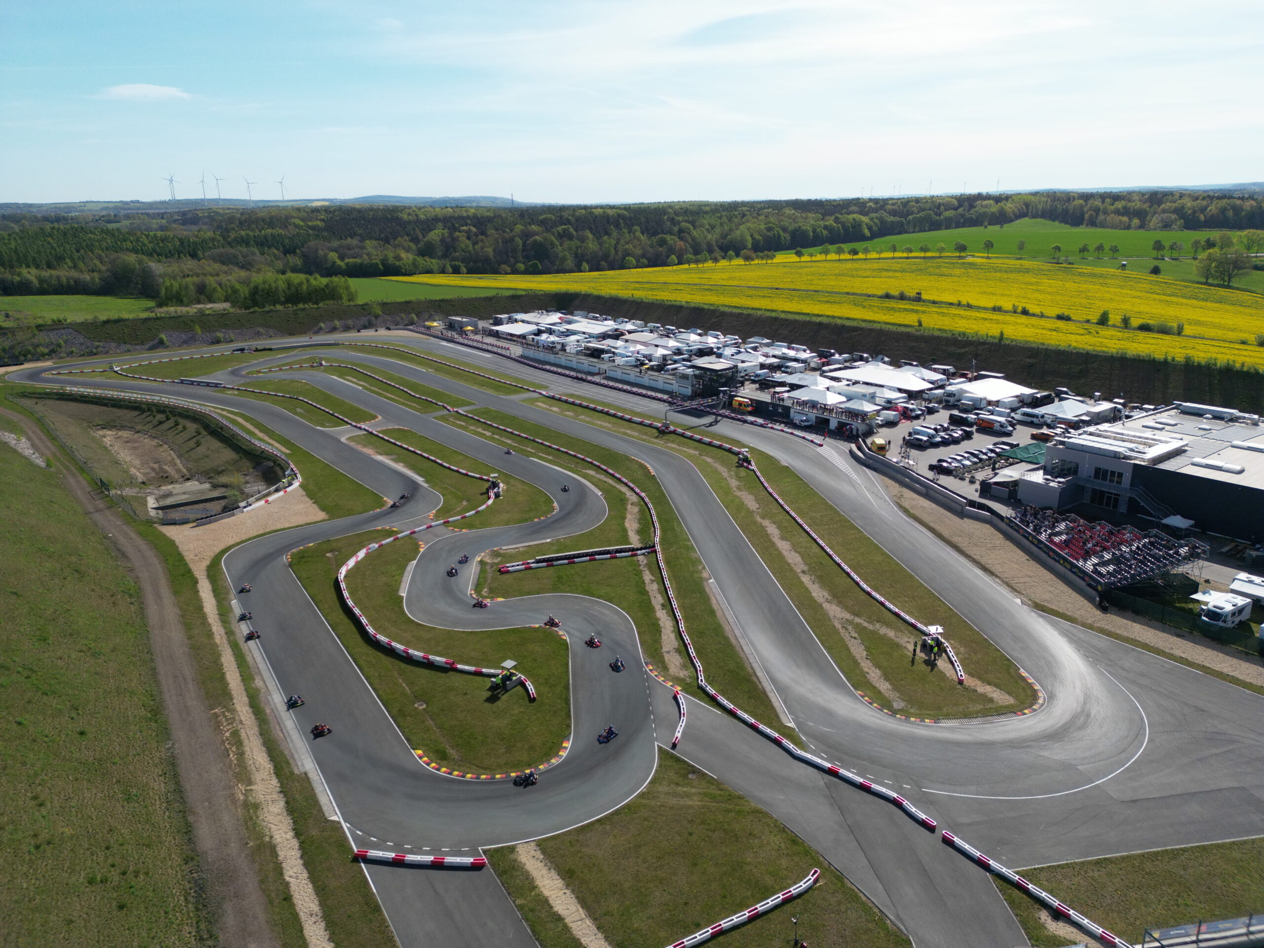 FIA Karting Avrupa Şampiyonası, Baglin'in şampiyonluğu elde etmenin eşiğinde olmasıyla kızışıyor