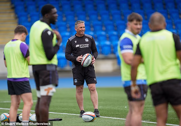 Franco Smith, Glasgow'un Murrayfield'da oynama fırsatının reddedilebileceği yönündeki korkuları küçümsedi