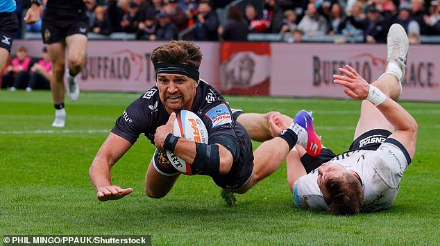 Henry Slade Cumartesi günü PREM'de Saracens'e karşı Exeter adına güçlü bir formdaydı