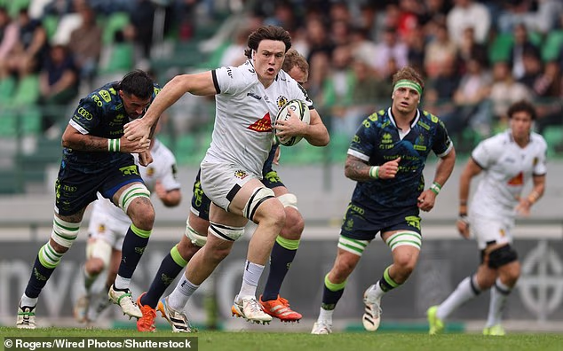 Tom Hooper bu sezon Exeter Chiefs ile çıktığı ilk sezonda büyük ilerleme kaydetti.