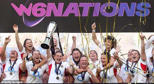 İngiltere, geçen hafta Fransa'ya karşı Grand Slam'i tamamladıktan sonra art arda beşinci Six Nations şampiyonluğunu kazandı.