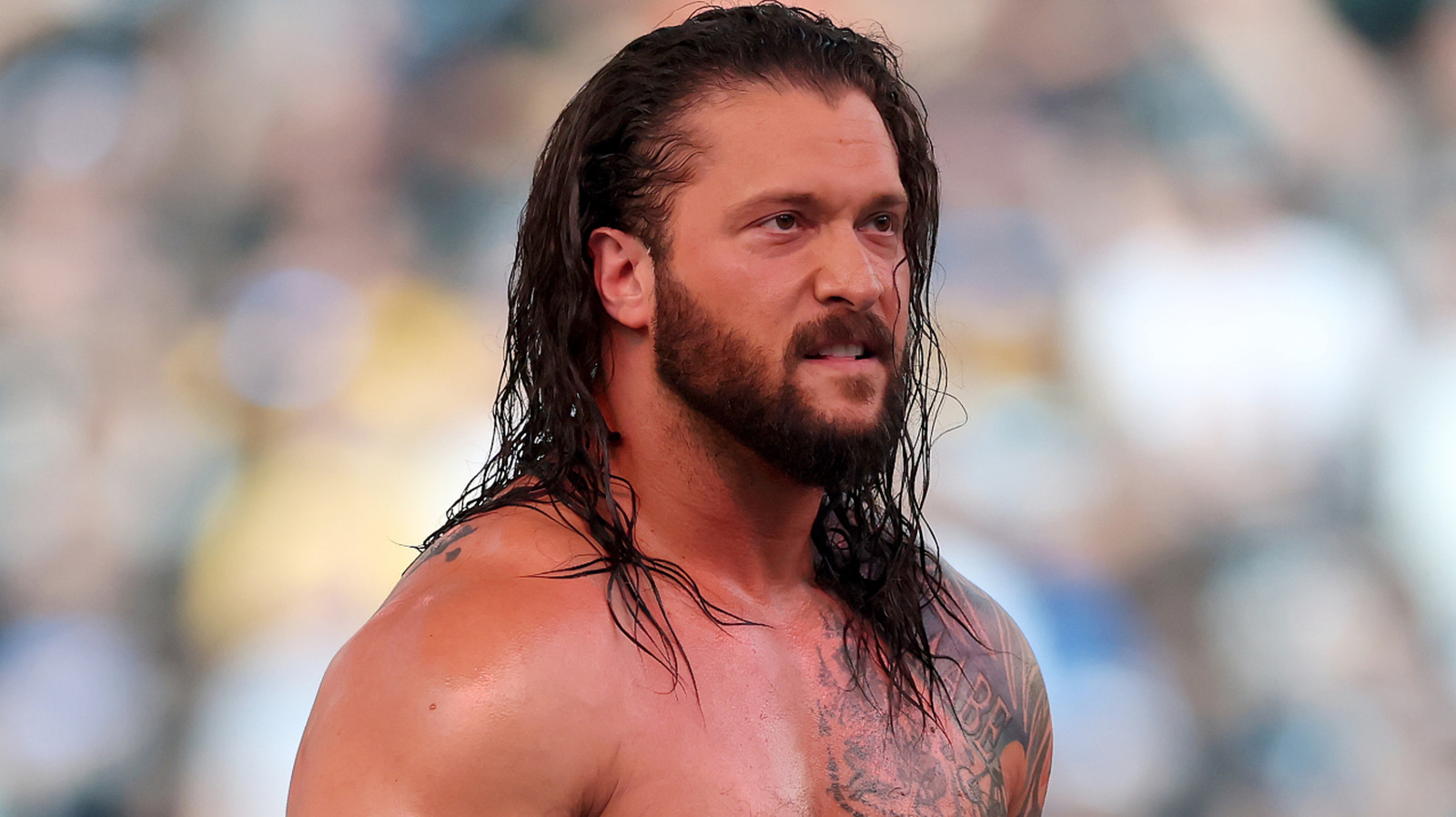 Karrion Kross, WWE'nin dönüşüyle ​​ilgili herhangi bir görüşme yapılmadığını ve HHH'den haber alamadığını söyledi.