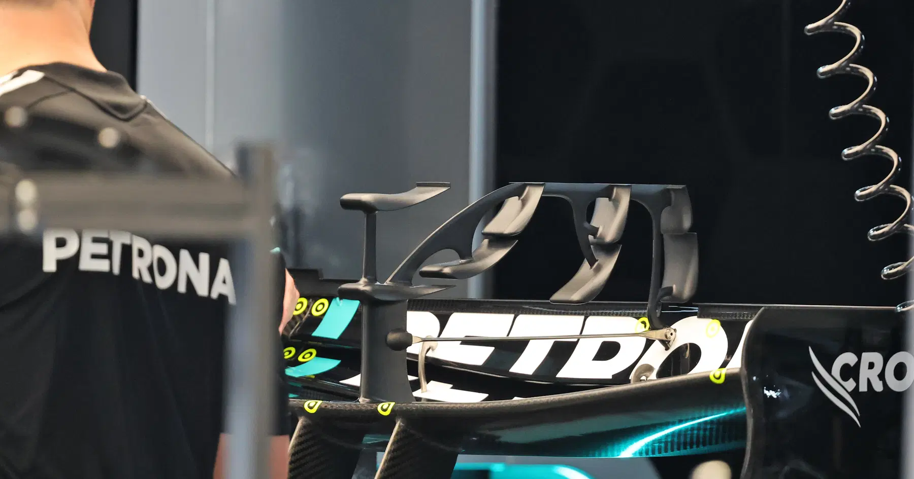 Max Verstappen yeni sözleşmeyi reddederken Mercedes ve Red Bull akıllıca bir numara ortaya koyuyor - RacingNews365 incelemesi