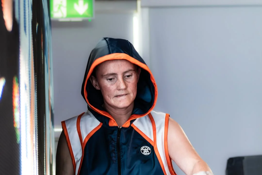 "Ondan öğrenemezsiniz" - Katie Taylor'ın etkisi, Zara Breslin'in etkileyici bir profesyonel çıkış yapmasına yardımcı oluyor