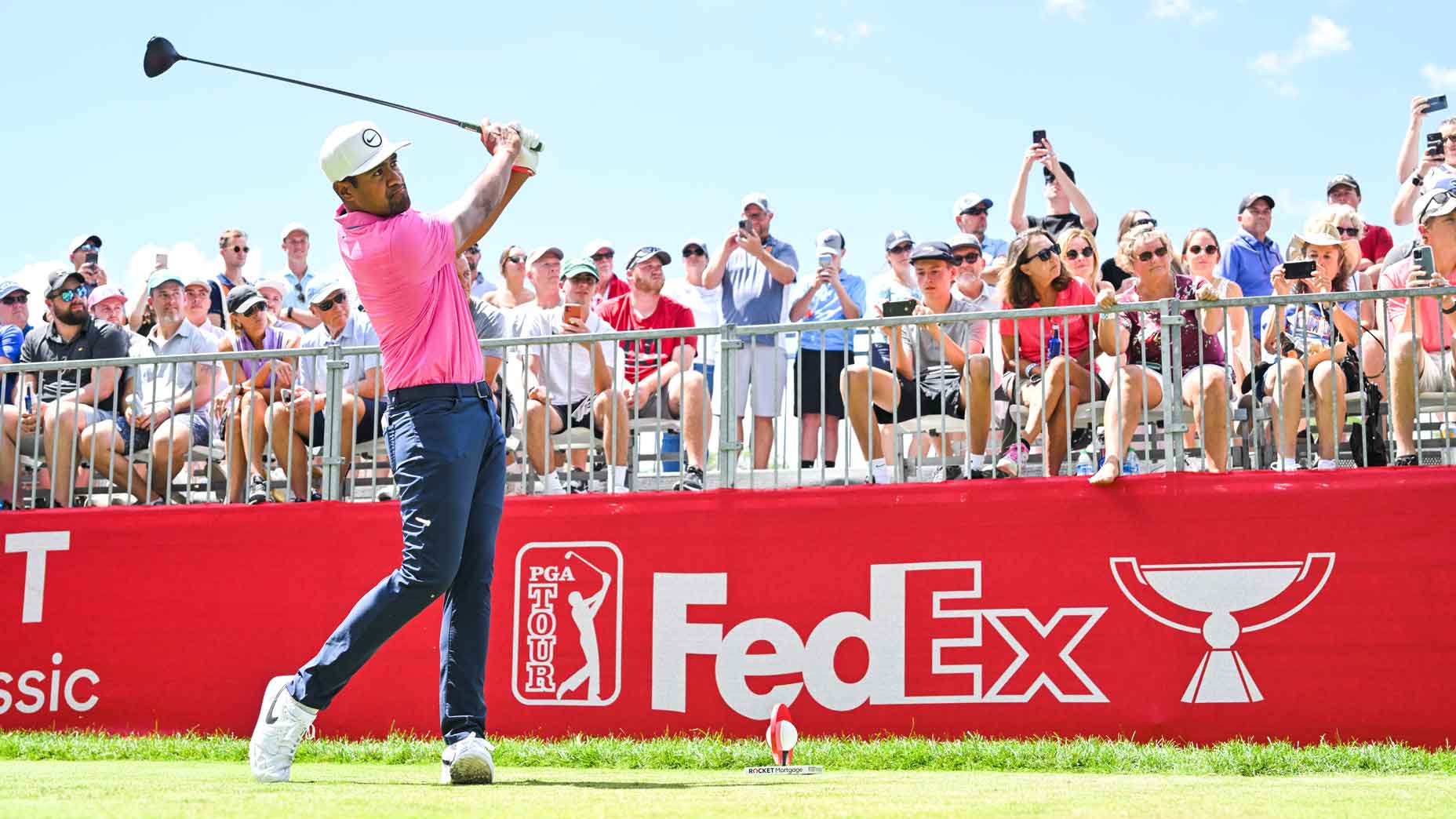 PGA Tour'un program kesintisi ilk turnuvaya katılmasına yol açtı