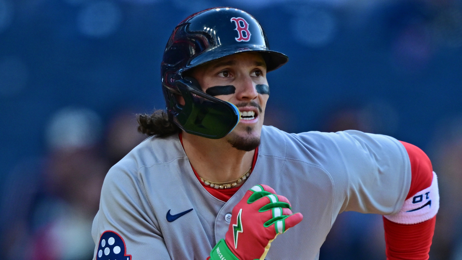 Red Sox dört oyuncuyu değiştirmeli ve son takas tarihine kadar birini elinde tutmalı