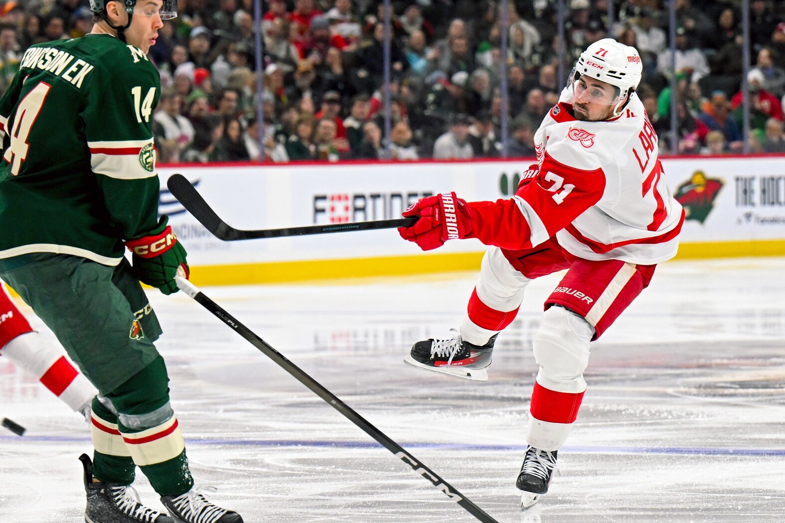 Vahşi, Dylan Larkin'i yakalamak için gerekenlere sahip mi? -Minnesota Vahşi