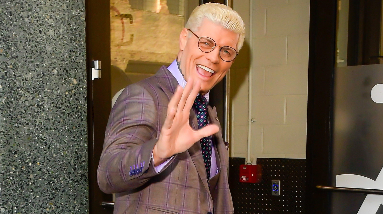 WWE SmackDown Sonuçları 6/19 - İki şampiyonluk söz konusu, 1 numaralı yarışmacının maçı ve daha fazlası